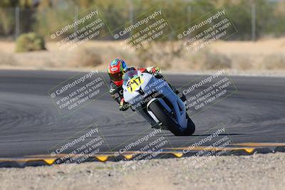 media/Oct-30-2022-CVMA (Sun) [[fb421c3cec]]/Race 16 Amateur Supersport Middleweight/